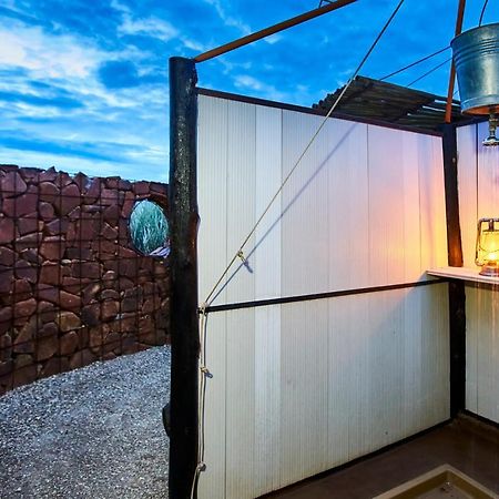 Etendeka Mountain Camp Damaraland Bagian luar foto