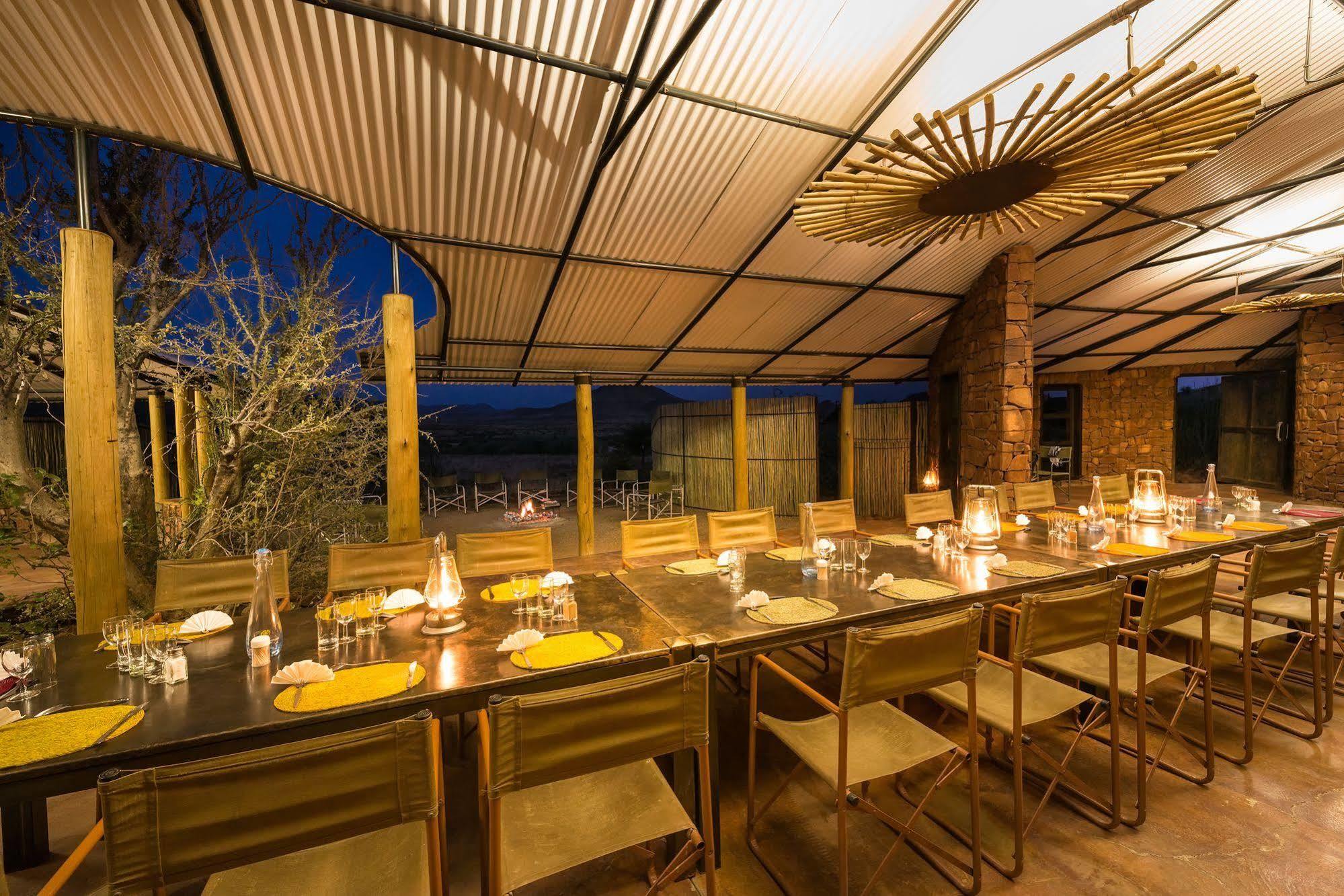 Etendeka Mountain Camp Damaraland Bagian luar foto