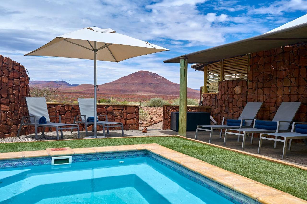 Etendeka Mountain Camp Damaraland Bagian luar foto